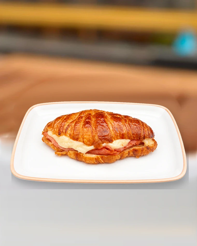 Croissant de jamón y queso