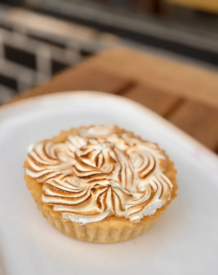 Lemon pie